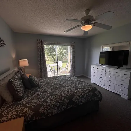 Magical 3 Bed Condo At Sweetwater Club